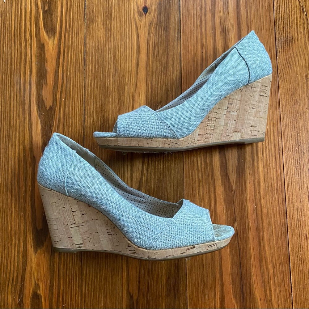 TOMS Stella Peep Towe Silver/Gray Cork 3.5 inch Wedges